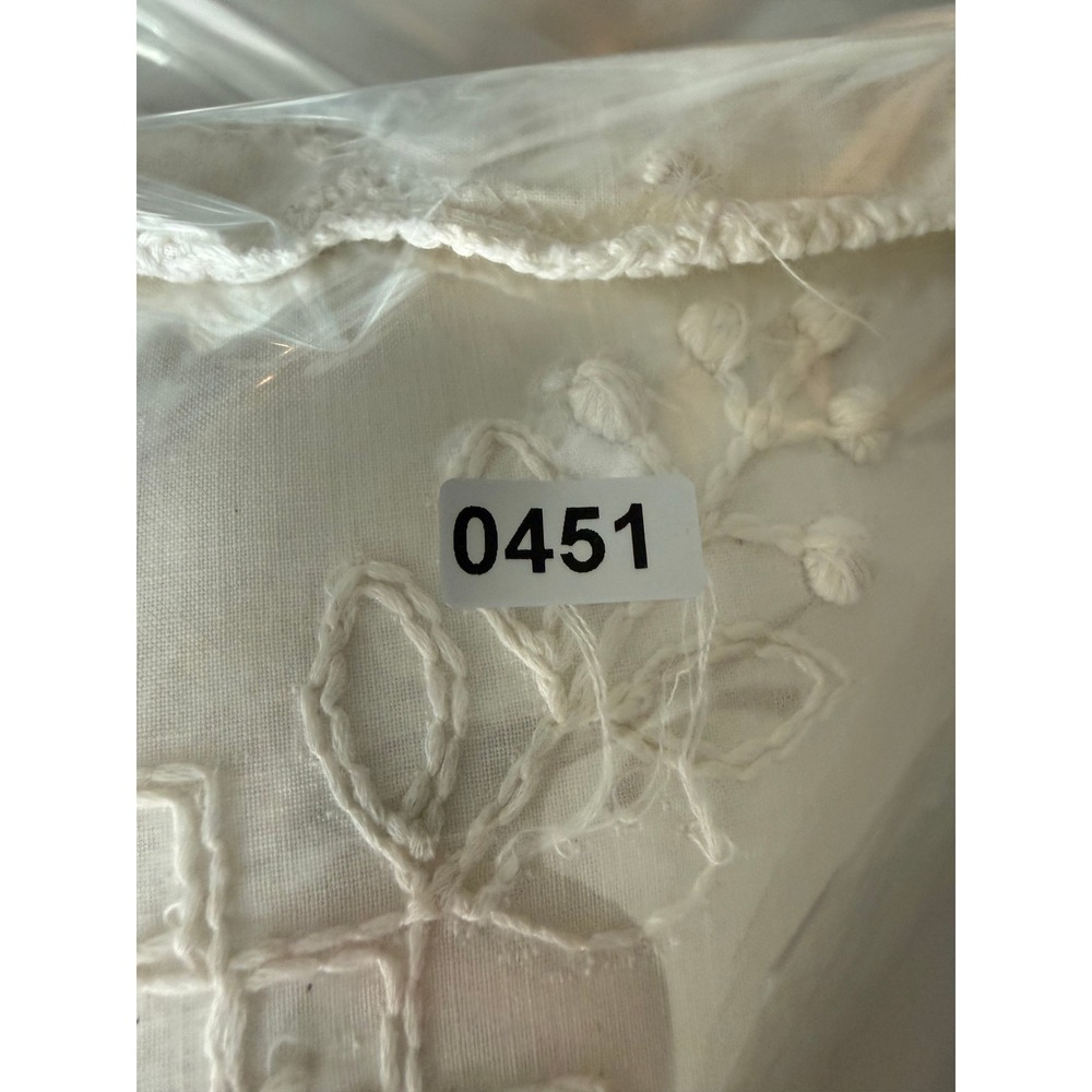 Vintage Embroidered Cream Throw Pillow Scalloped Lace Trim Cottagecore 12x12 - Picture 9 of 9